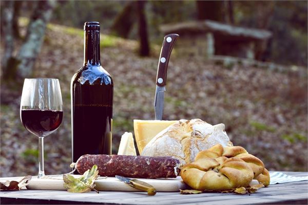 YACHT CHARTER IN ITALY